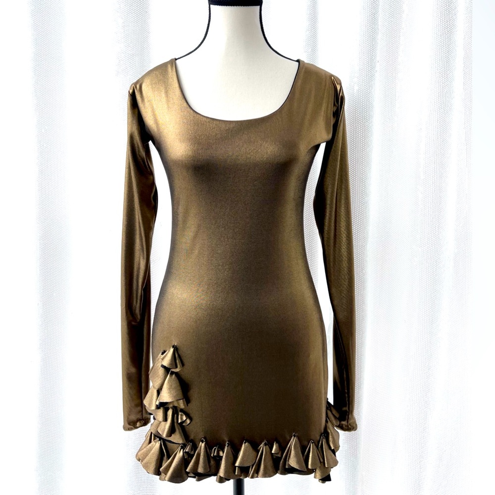 Gorgeous gold dress